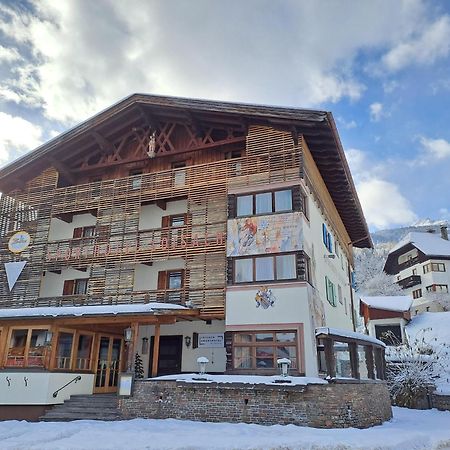Keyone Rooms Loisach Лермос Екстериор снимка