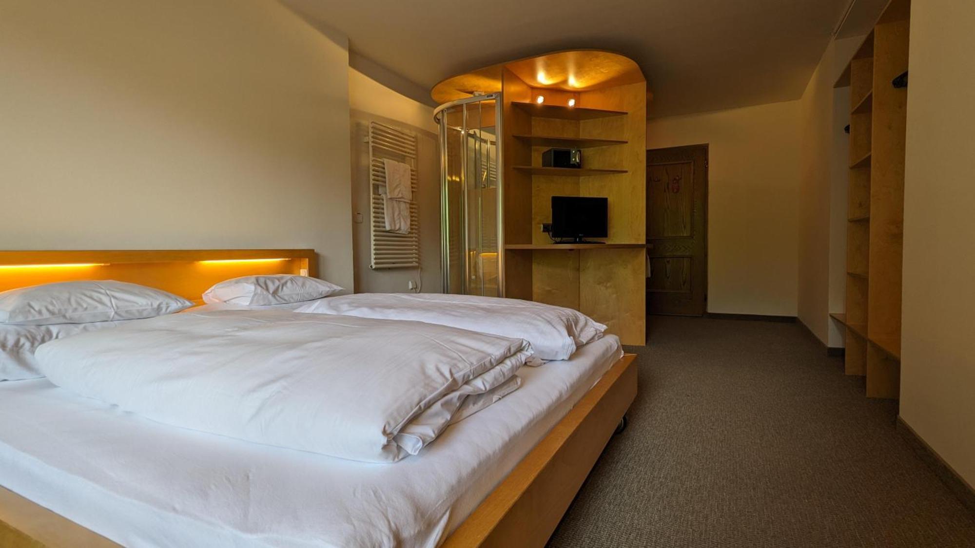 Keyone Rooms Loisach Лермос Екстериор снимка
