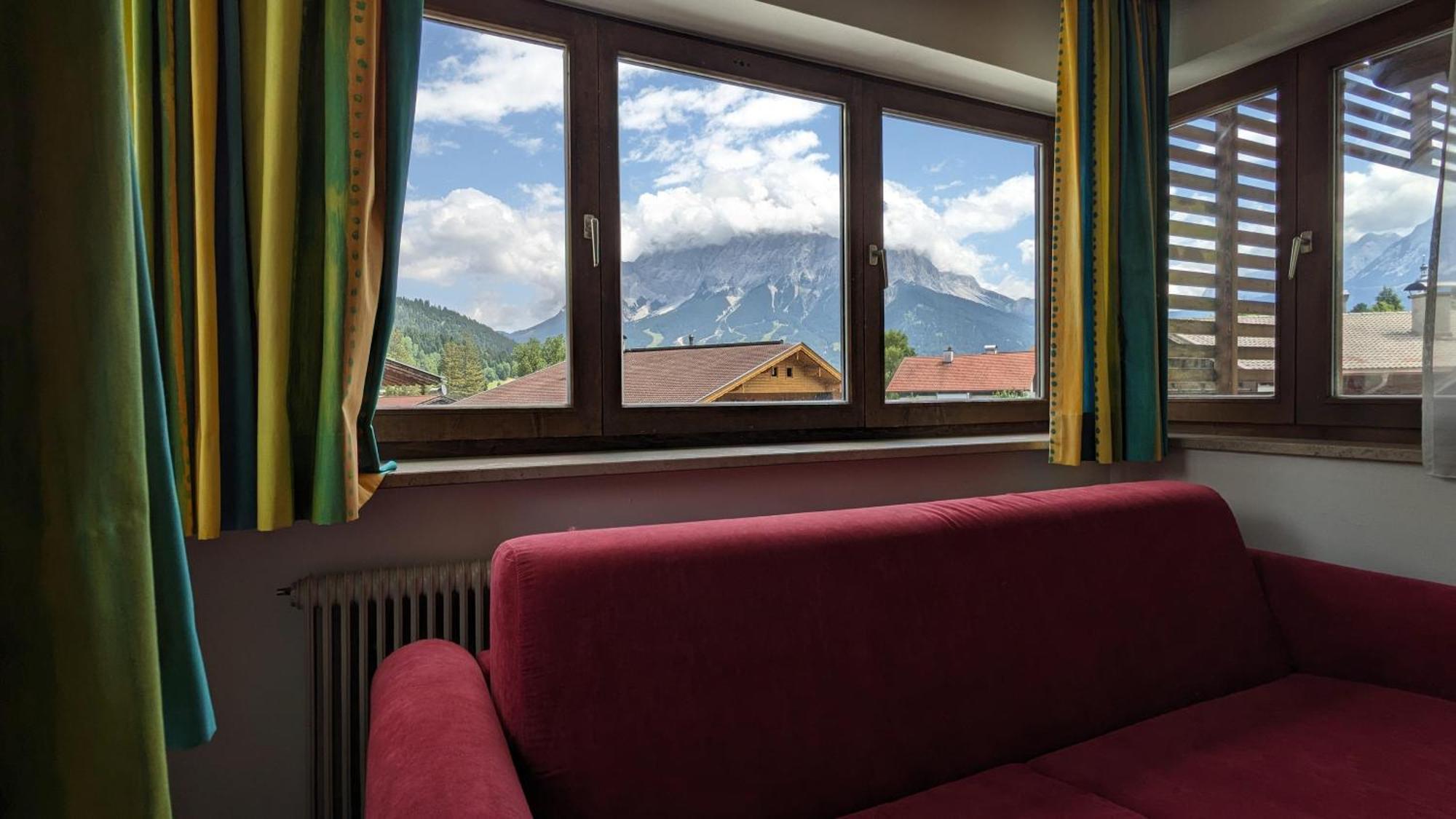 Keyone Rooms Loisach Лермос Екстериор снимка