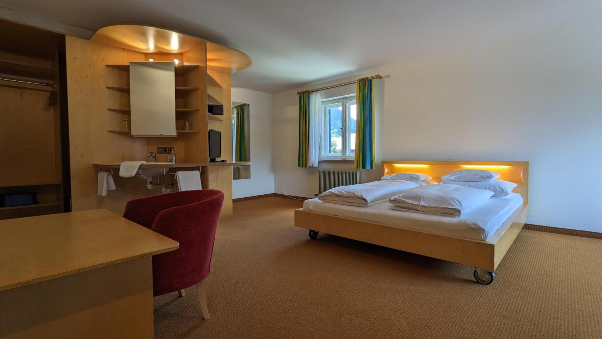 Keyone Rooms Loisach Лермос Екстериор снимка